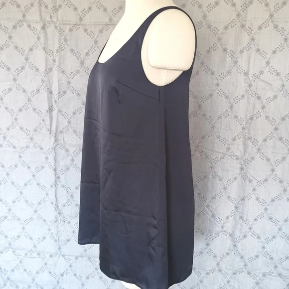 Top - Picture 3 of 5